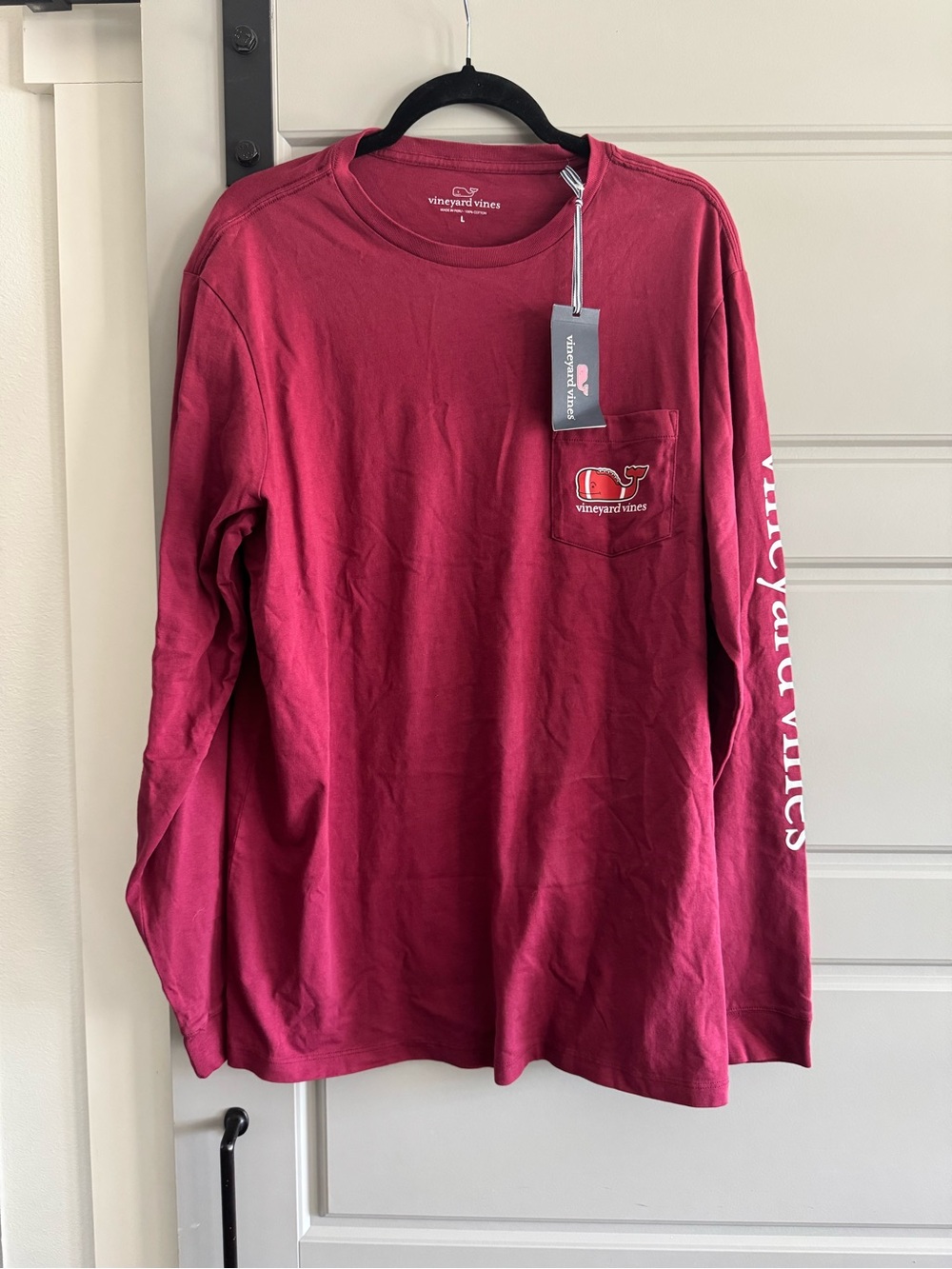 NWT Vineyard Vines Long-Sleeve Pocket Tee in Berry Red